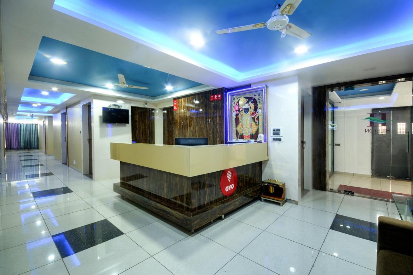 Hotel Hillton Gandhinagar Kültér fotó