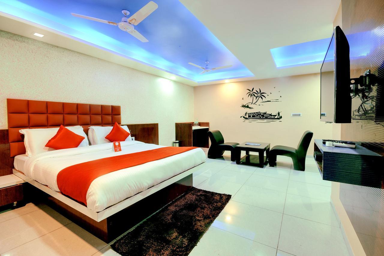 Hotel Hillton Gandhinagar Kültér fotó