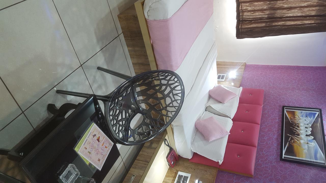 Hotel Hillton Gandhinagar Kültér fotó