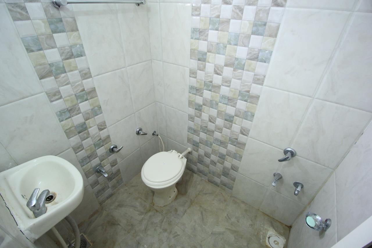 Hotel Hillton Gandhinagar Kültér fotó