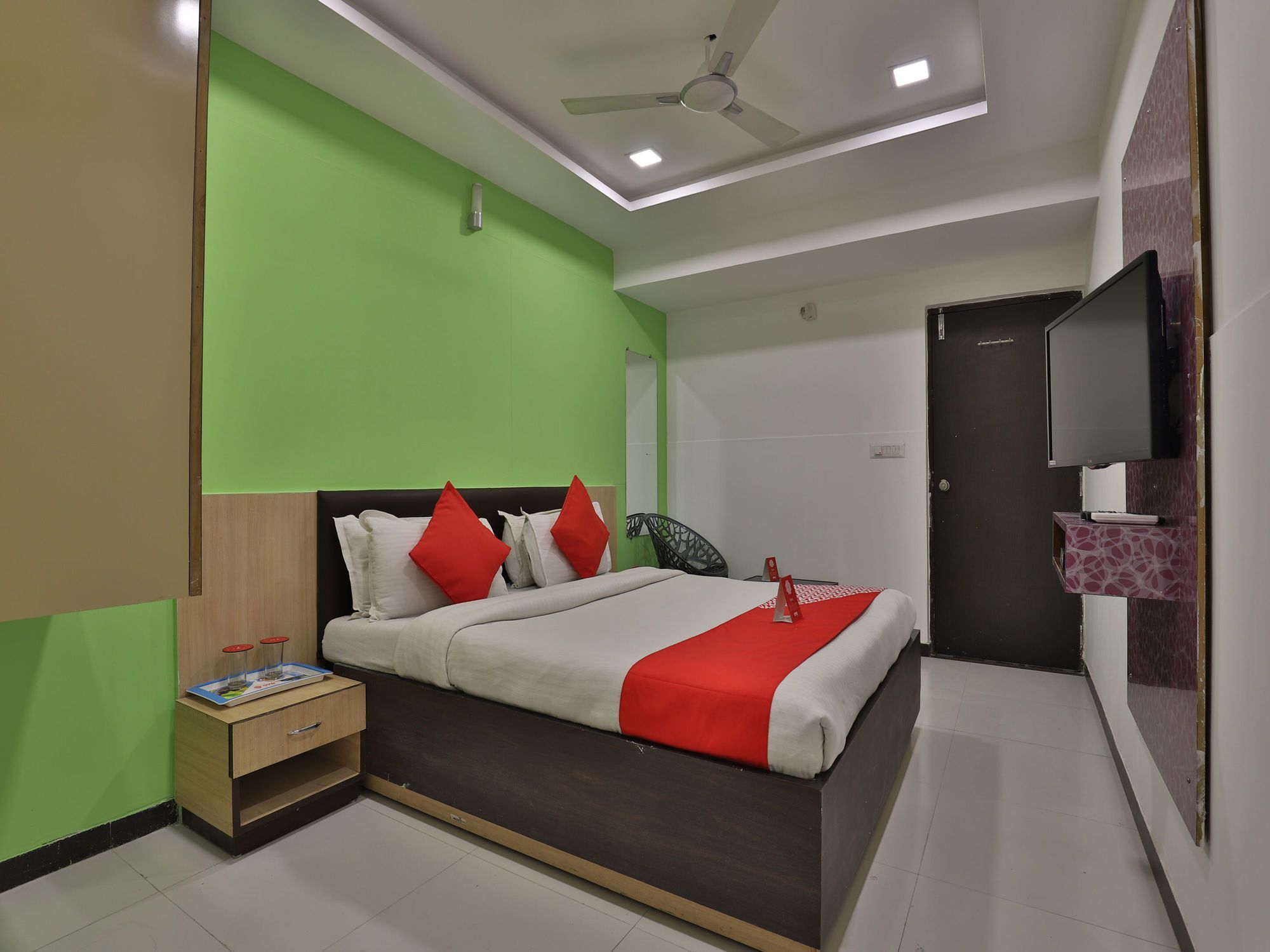 Hotel Hillton Gandhinagar Kültér fotó