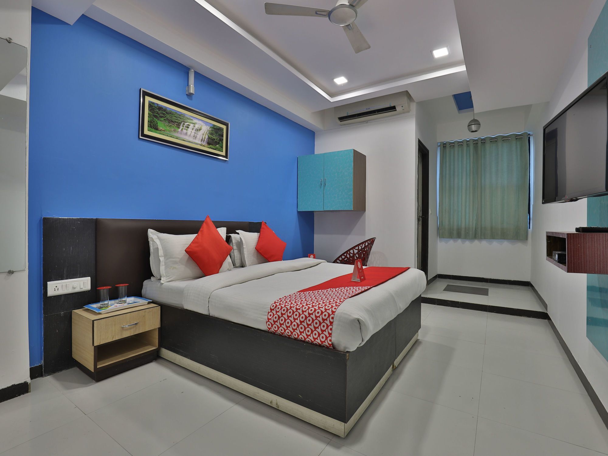 Hotel Hillton Gandhinagar Kültér fotó